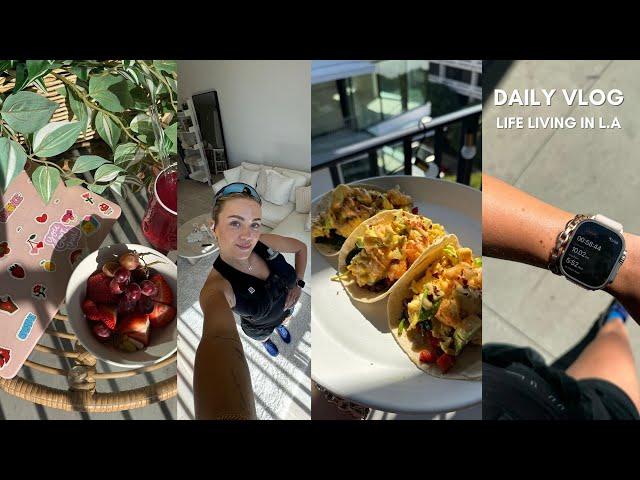 DAILY VLOG | running day, my warm up routine, wholefoods and general LA life