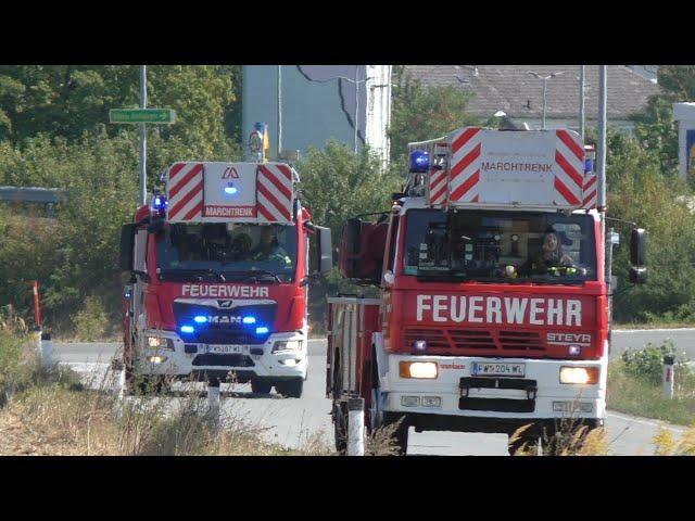 (2 Generationen) Alte + Neue DLK Feuerwehr Marchtrenk