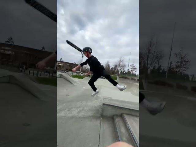 Crazy Scooter Trick #shorts #scooter #skatepark