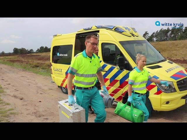 Kom bij de ambulance! Een kijk je bij Witte Kruis Noord- en Oost-Gelderland