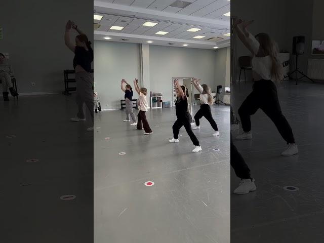 Милана тренит  #dance