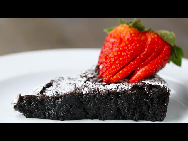 Swedish Sticky Chocolate Cake (Kladdkaka)