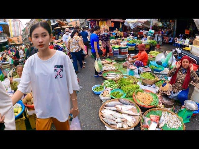 Cambodian street food - Walk tour Orussey market yummy fresh fruit, pork, fish, seafood & more