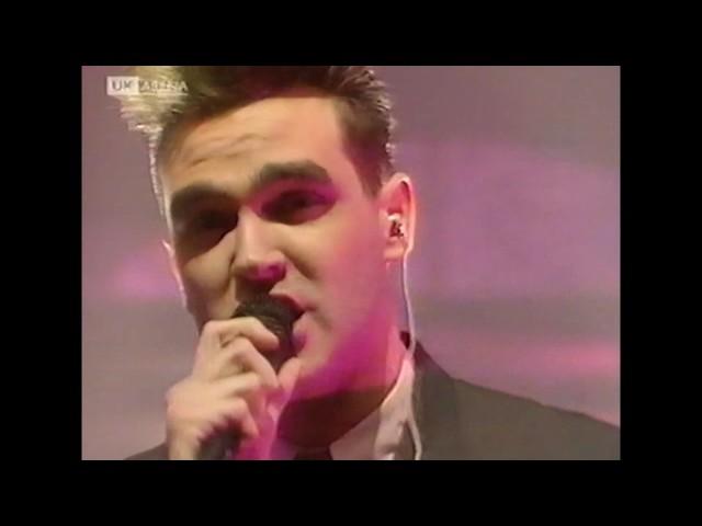 THE SMITHS - "Bigmouth Strikes Again" Whistle Test 1986