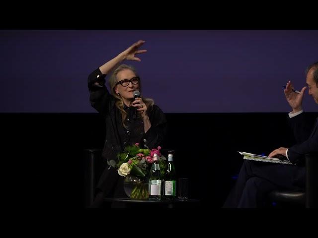 Rendez-vous avec Meryl Streep - Meryl recounts having a bug in her shirt when shooting Out of Africa