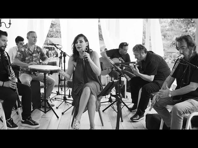 Funda Arar - Çalın Davulları  (Akustik)