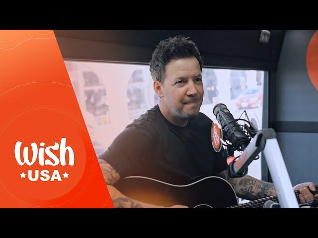 Simple Plan performs "Perfect" LIVE on the Wish USA Bus