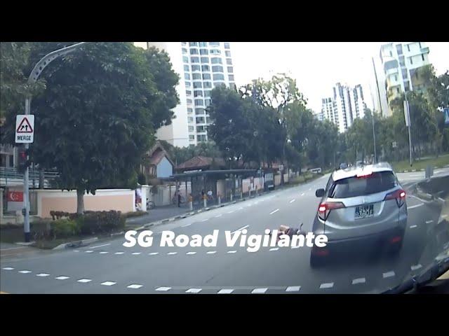 21aug2023 choa chu kang link #SLJ8380E honda vezel hit pedestrian while turning right