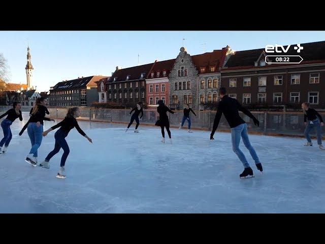 Каток в Старом городе — самый популярный в Таллинне