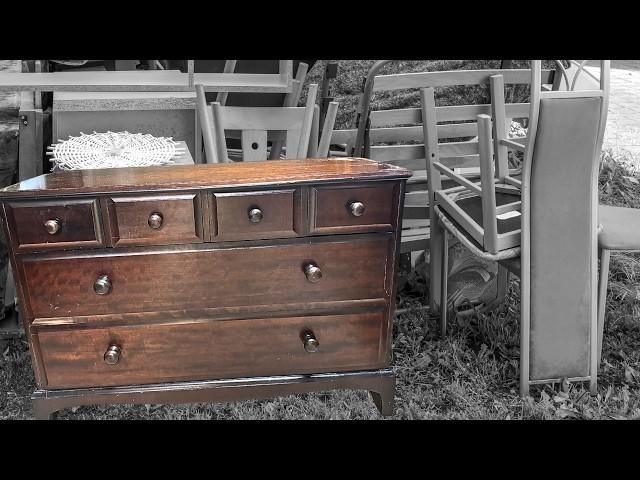 Surprising REFINISH of a Free 1960's Dresser - Two Tone Stain Effect