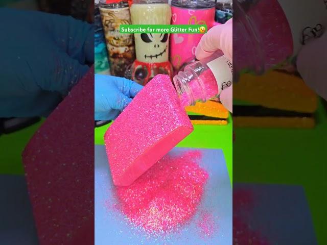 Glitter Office Supplies #glitter #officesupplies #tutorial #handmade #crafting #diy #glitterart