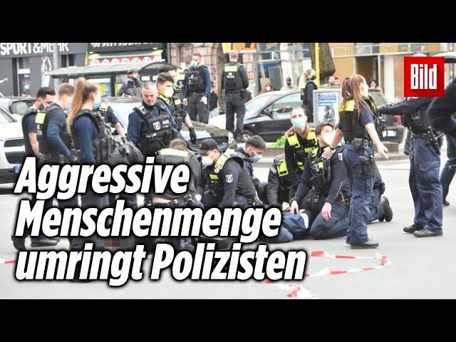 Blutige Messerstecherei direkt vor der Polizeiwache | Berlin-Neukölln