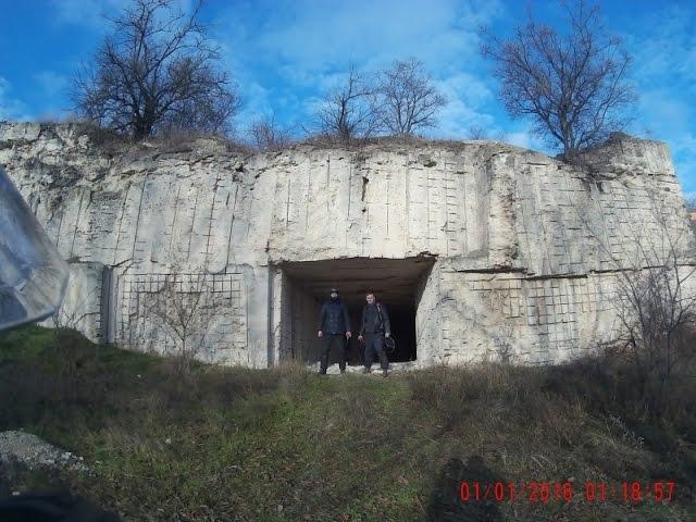 С. Осокоровка пещеры возле Нововоронцовки ноябрьские мотопакатушки  2016