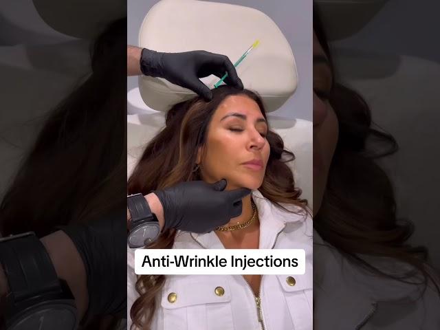 Erase Wrinkles Instantly: Get a Smooth, Youthful Look!