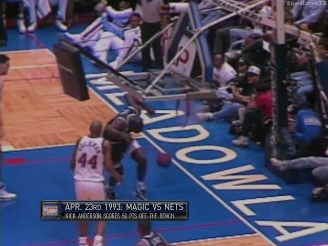 Shaquille O'Neal Breaks the backboard!