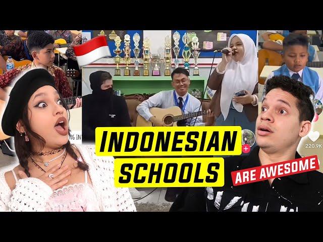 INDONESIAN SINGING SCHOOLS are AMAZING!  Latinos react to Viral Indonesian SINGING Schools!