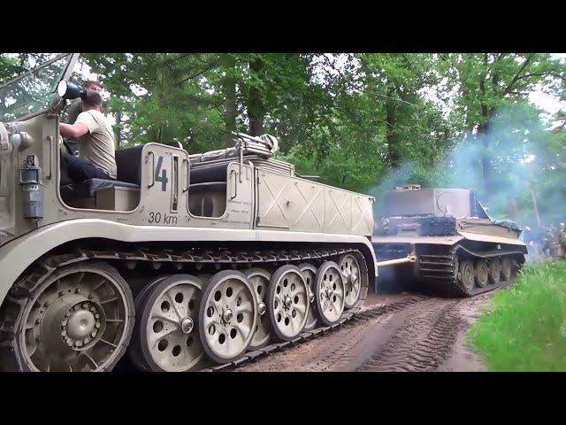 A mighty Sd.Kfz. 9 "FAMO" half-track towing a TIGER Tank #ww2 #panzer #history