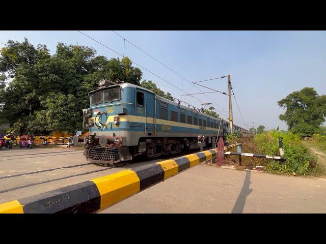 Extreme Power Boaster samrat Wag7 Leading silchar - Kolkata Special smoothly passing Out Railgate