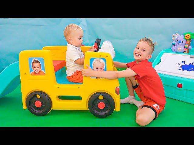 Vlad y Niki juegan con Baby Chris | Videos divertidos para niños