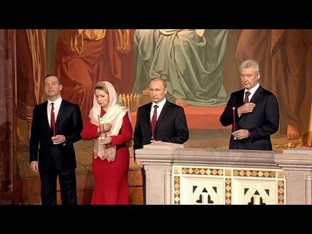 Russian President Vladimir Putin attends Easter service