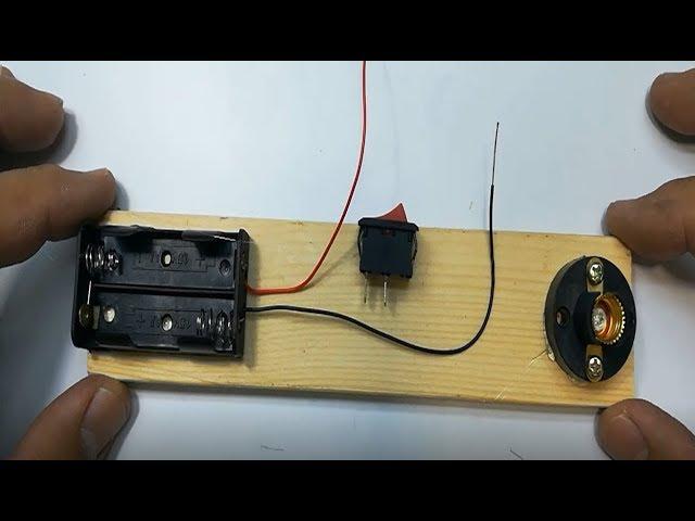 Electrical circuit for students of basic classes of school activity (small light bulb)