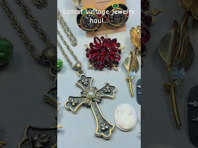 Latest vintage jewelry haul - Celebrity, Sarah Cov, Monet, etc. #vintage jewelry #youtubehighfive