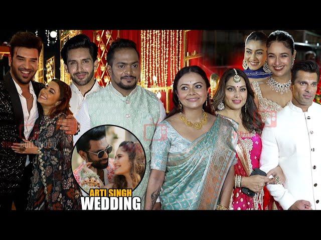 Celebrities arrives at Arti Singh Wedding | Devoleena, Tina Dutta, Paras, Bipasha, Karan