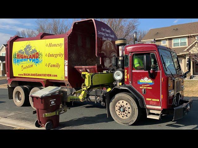 Highland Sanitation: Pete 320 Rotopac Garbage Truck