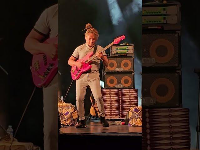 Michel Alibo solo basse (SIXUN - AliGogo)