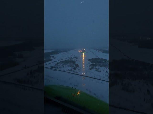 Хибины.com: посадка самолета S7 в Апатитах