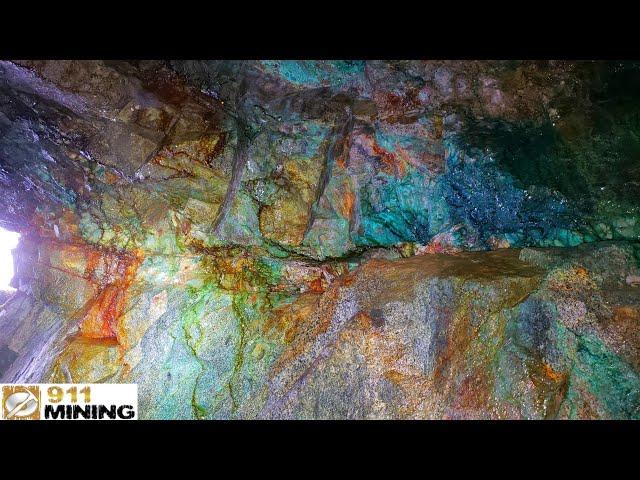 Massive Mineralized Quartz Vein In An Old Mine With Ultra High Grade Gold, Silver & Copper!