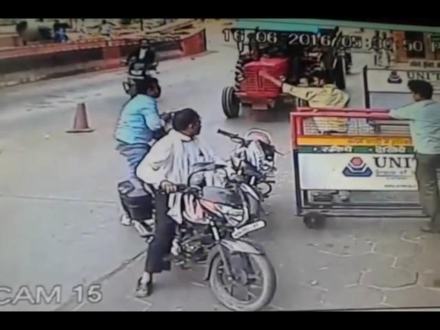 live Fighting Catch In CCTV