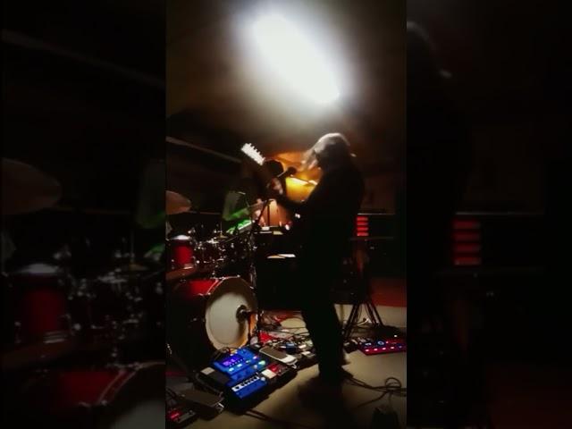 Rehearsal. #emo #electro #rock #live #solo #guitar #pedalboard Instagram : Oratrism