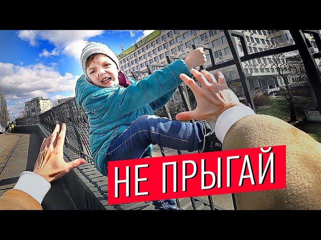 Спас ШКОЛЬНИКА на МОСТУ. ГРИФЕР разрушил ДОМ А4 в Майнкрафт. Проверка ШКОЛЬНИКА. Это ШКОЛА жизни