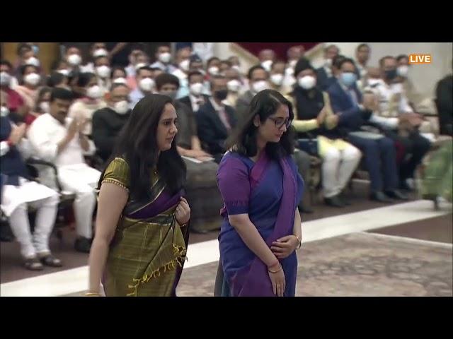 General Bipin Rawat's  daughters receive the Padma Vibushan bestowed upon him posthumously