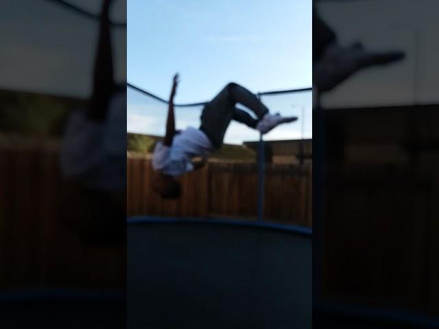 Trampoline Tricks, backflip frontflip.