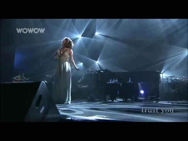 "Trust You + Endless Story" - Yuna Ito (20 Mar 2010 LIVE @ SOTSUGYOU NO UTA '10)