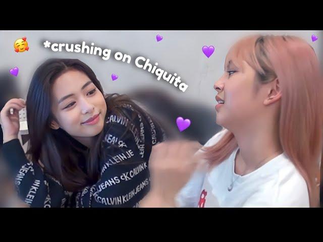 AHYEON admires CHIQUITA a lot | #CHIYEON