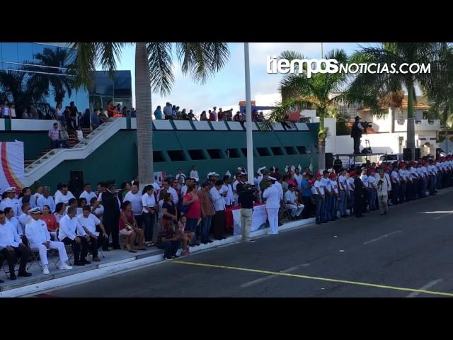 Desfile cívico militar