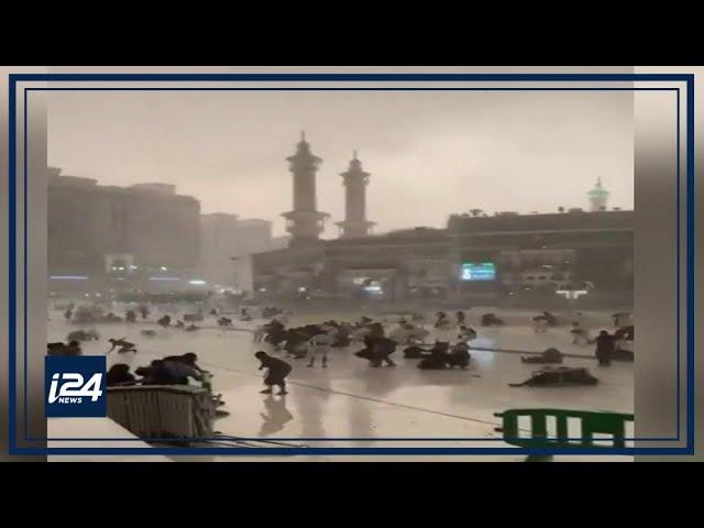 Extreme weather batters Saudi Arabia's holy Mecca