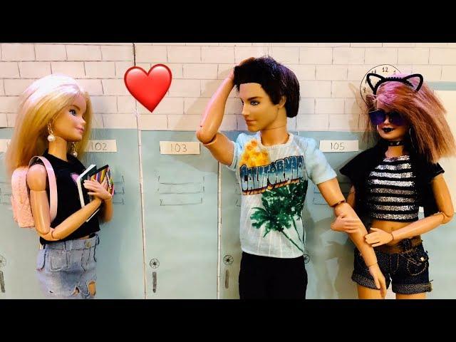 Emily and Friends: Love-Struck! ️ Pt.1 (Ep.7) - Barbie Doll Videos