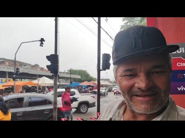 A EQUIPE DA IGREJA ARRECADANDO ALIMENTO PARA AJUDAR OS MAIS NECESSITADOS