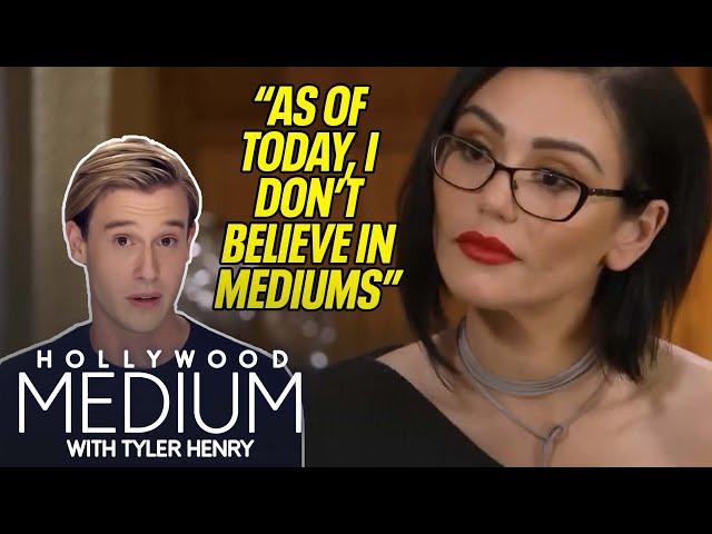 Tyler Henry STUNS JWoww With Details of Friend's Unexpected Death | Hollywood Medium | E!