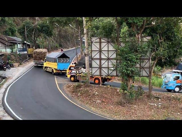 Di bikin geleng geleng sama supir ini kok berani ya