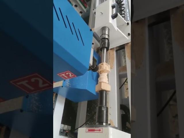 Cnc wood turning lathe in cnc router machine for 3d carving