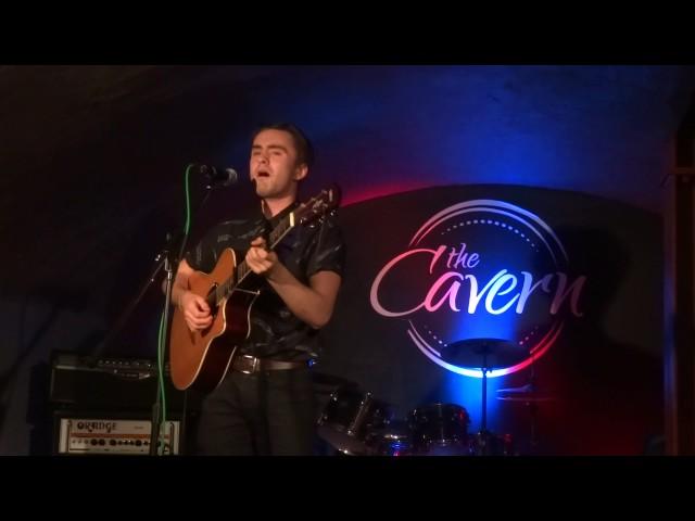 Brad Dale "Just The Way You Are" live @ The Cavern Gloucester UK