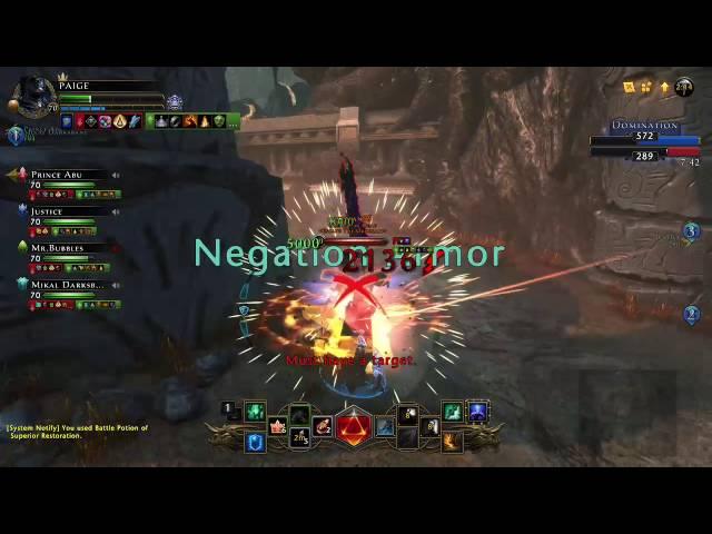 Neverwinter Guardian fighter:  with a neg and vorpal. No enchantment.