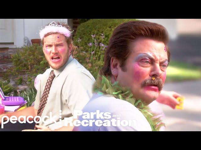 Ron Fixed Her Pothole | Parks and Recreation