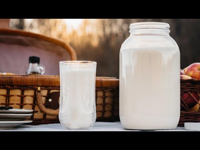 How Long Does Raw Milk Last? Everything You Need To Know