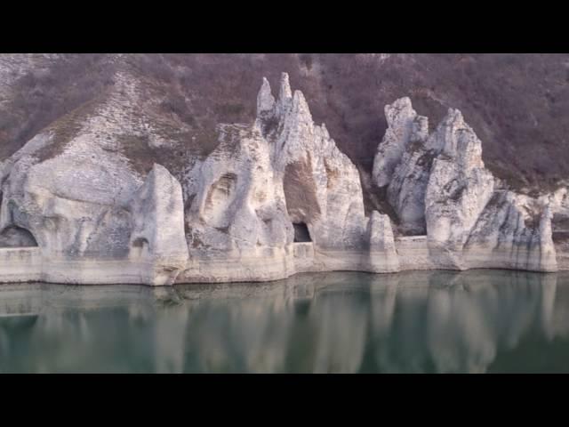 КРАСОТАТА  НА ЧУДНИТЕ СКАЛИ(AMAZING ROCKS)